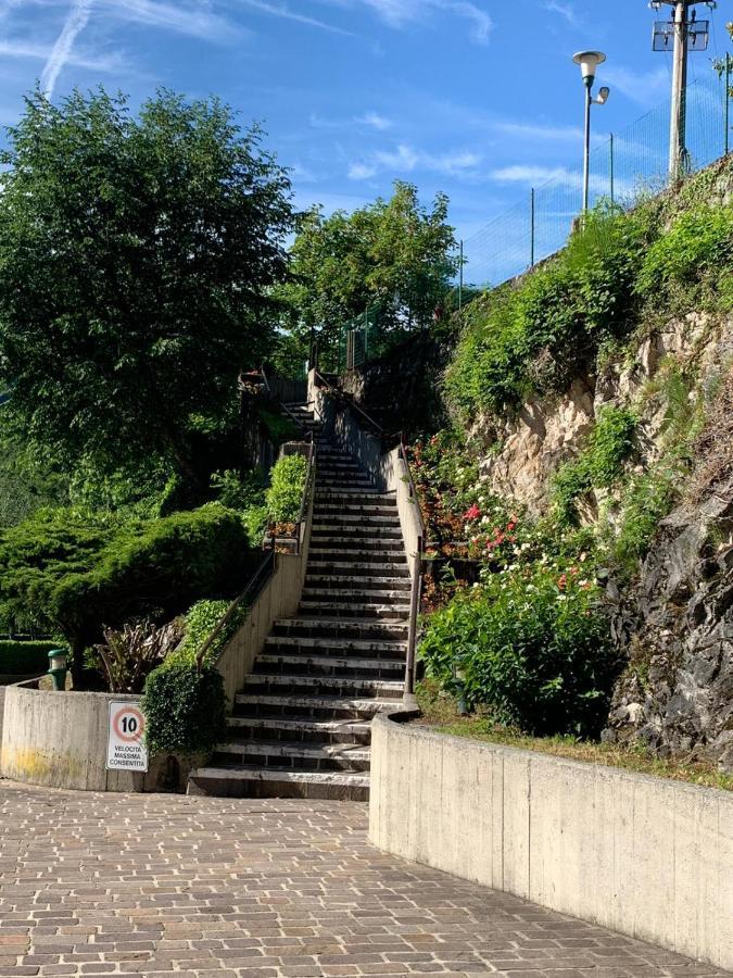 Appartamento Timeless Con Piscina E Tennis Valbrona Buitenkant foto