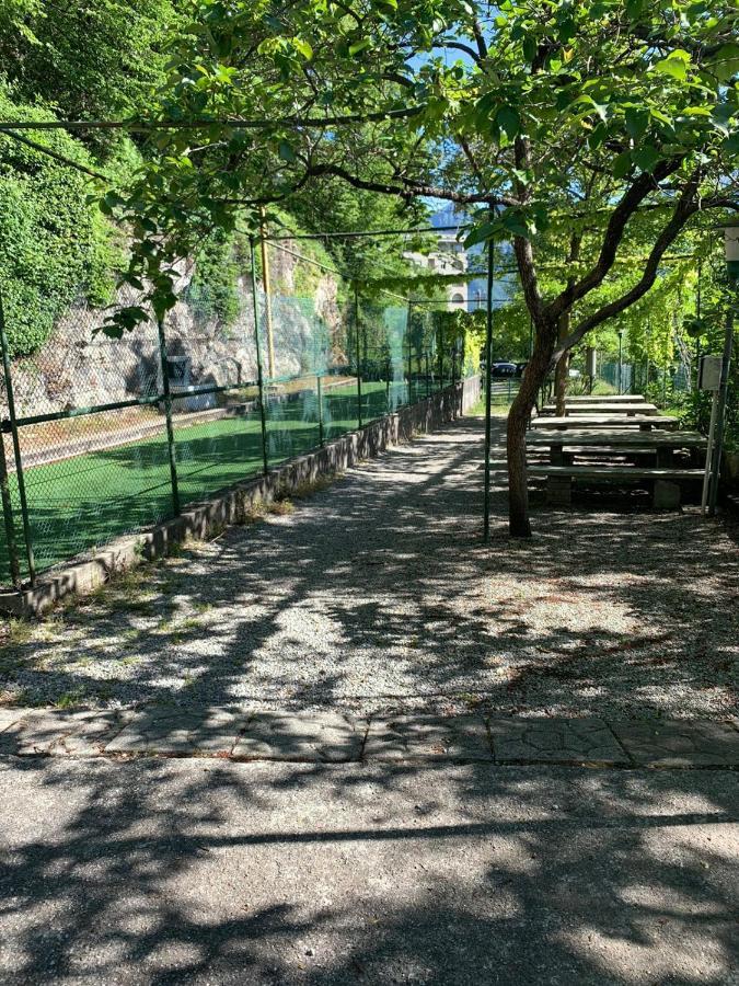 Appartamento Timeless Con Piscina E Tennis Valbrona Buitenkant foto